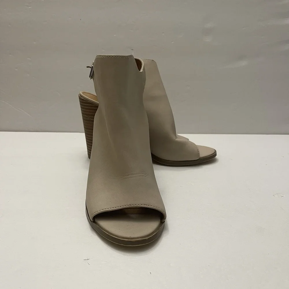 DV Dolce Vita‎ Women's 6.5 Birdie Taupe Ankle Boot Bootie Open Toe Chunky Heel